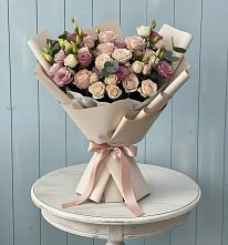 Букет цветов из:  Розы и Лизиантусы в Поселок Конезавода