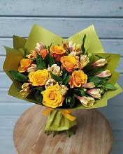 Букет цветов из:  Альстромерии и Розы в Поселок Конезавода