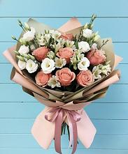 Букет цветов из:  Розы, Альстромерии и Лизиантусы #REPLACE_PRED# Поселок Конезавода