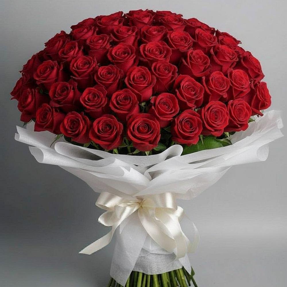 Букет 101 Красная роза Блэк Мэджик в Поселок Конезавода