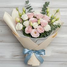 Букет цветов из:  Лизиантусы #REPLACE_PRED# Поселок Конезавода
