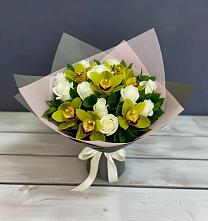 Букет цветов из:  Орхидеи и Розы в Поселок Конезавода