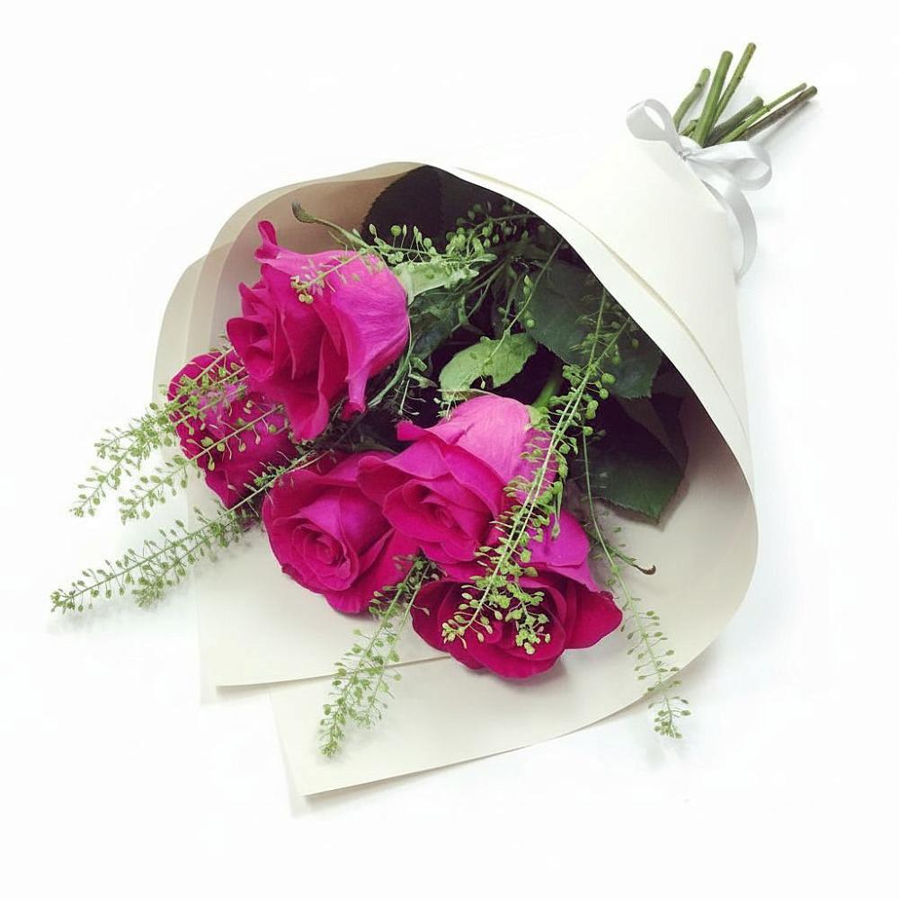 Букет цветов из: Розы в Поселок Конезавода