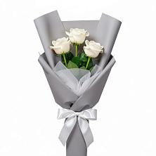 Букет 3 белые розы в Поселок Конезавода