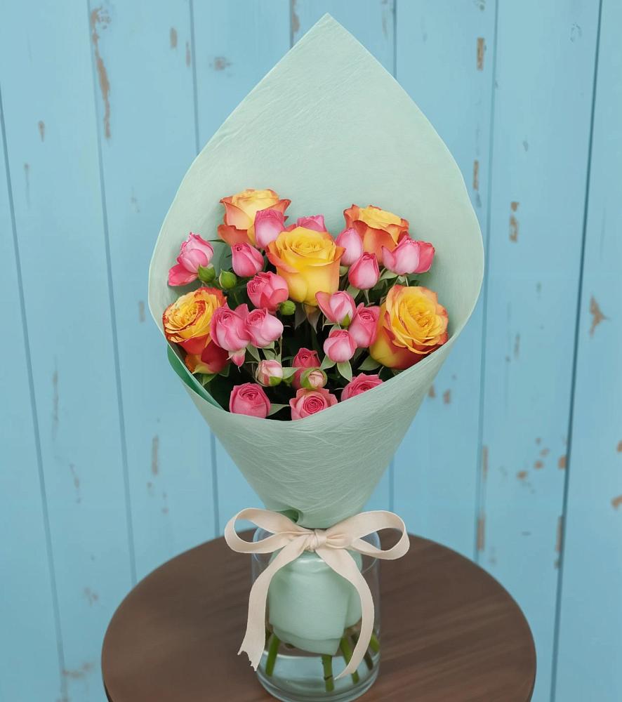 Букет цветов из: Розы в Поселок Конезавода