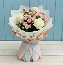 Букет цветов из:  Розы в Поселок Конезавода