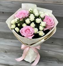 Букет цветов из:  Розы в Поселок Конезавода