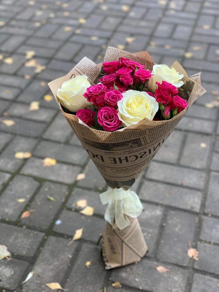 Букет цветов из: Розы в Поселок Конезавода