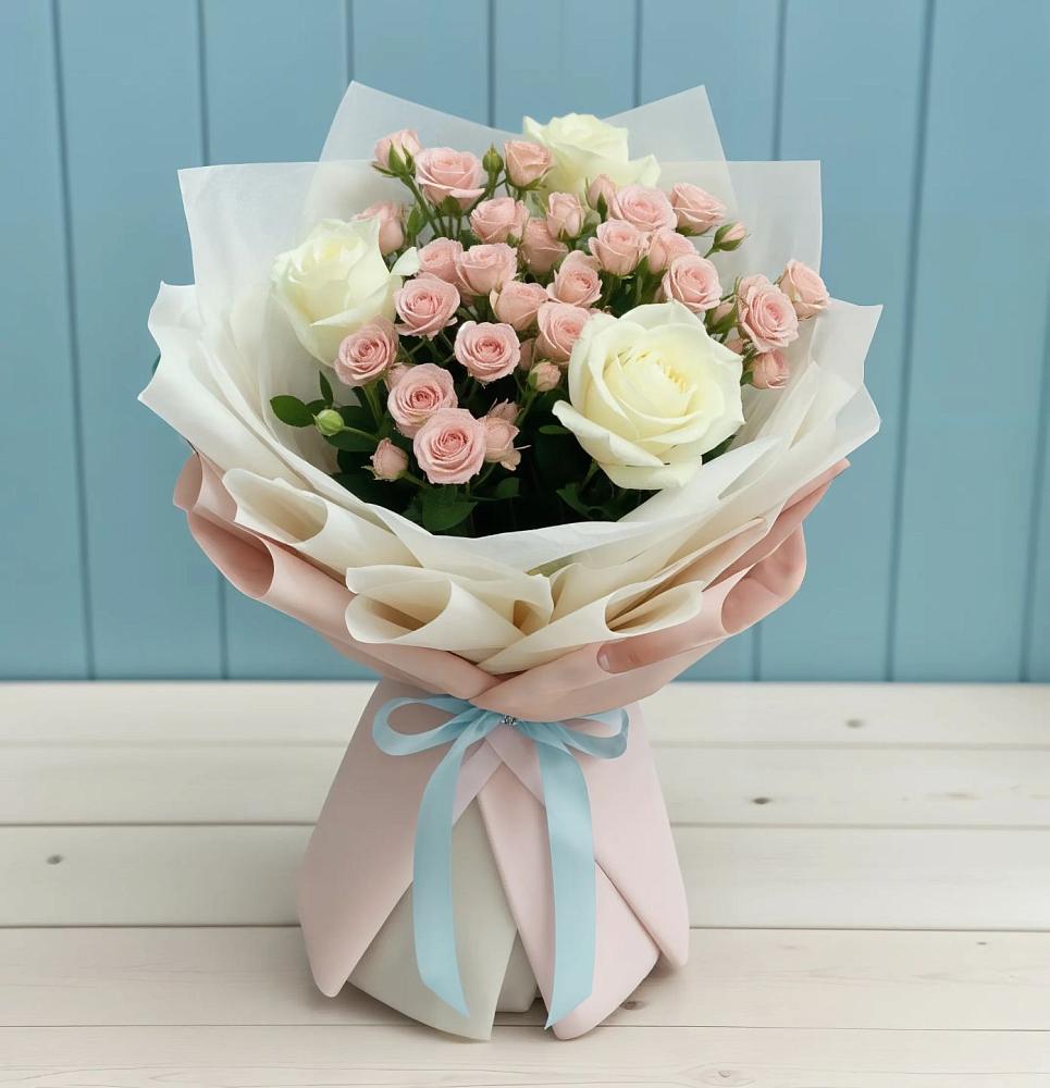 Букет цветов из: Розы в Поселок Конезавода