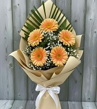 Букет цветов из:  Герберы в Поселок Конезавода