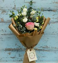 Букет цветов из:  Розы и Лизиантусы в Поселок Конезавода