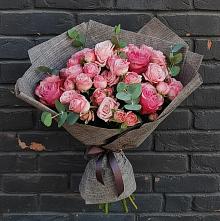 Букет цветов из:  Розы в Поселок Конезавода